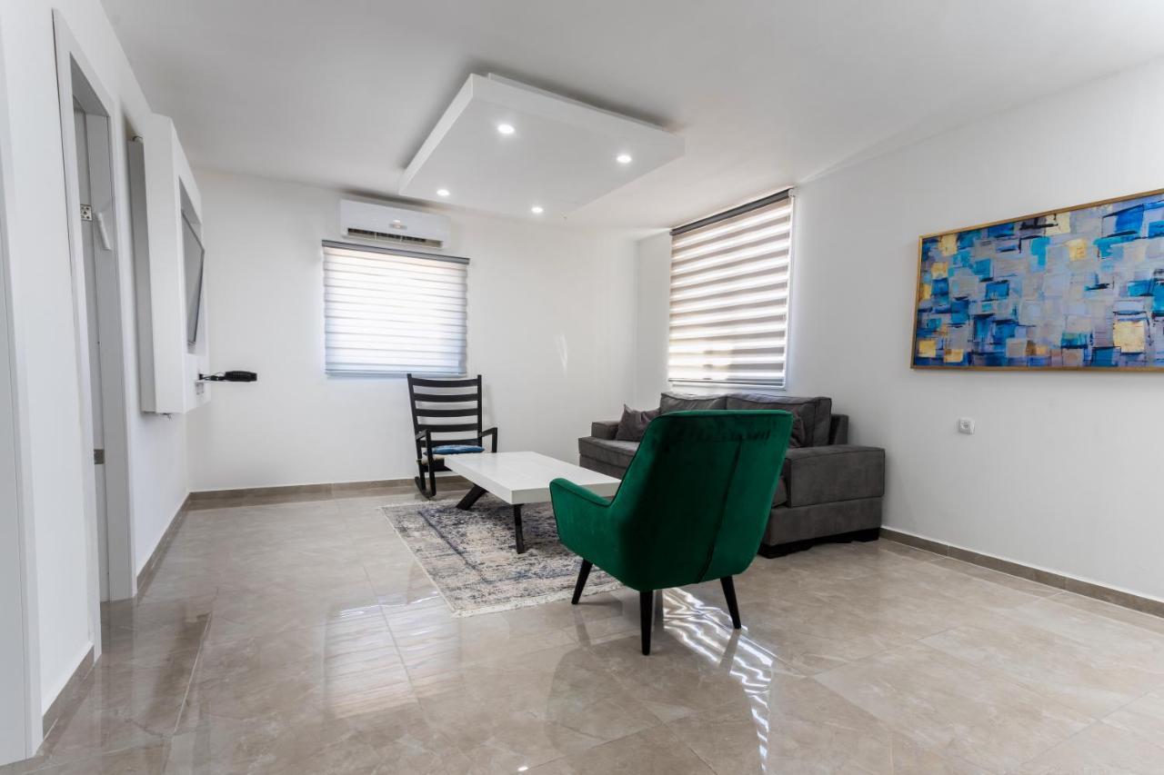 Yalarent Jasmine 3Br Apt Appartement Eilat Buitenkant foto