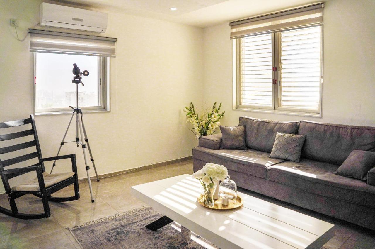 Yalarent Jasmine 3Br Apt Appartement Eilat Buitenkant foto